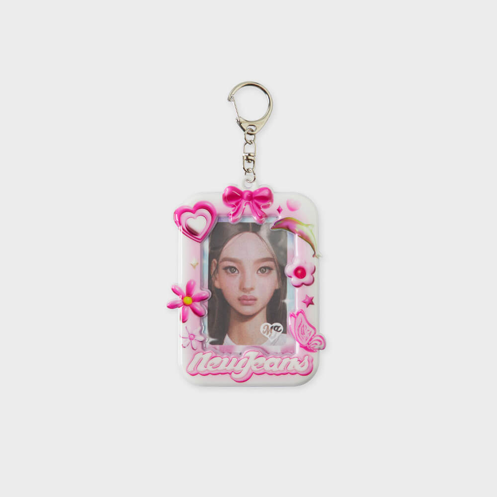NewJeans Get Up Photo Card Holder Keyring (MINJI) NewJeans Get Up Photo Card Holder Keyring (MINJI)