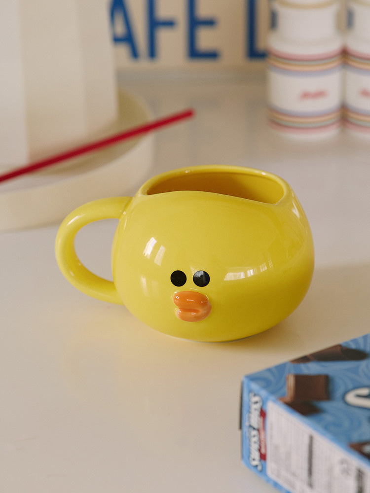 LINE FRIENDS HUG BROWN 3 Sculpted Mug