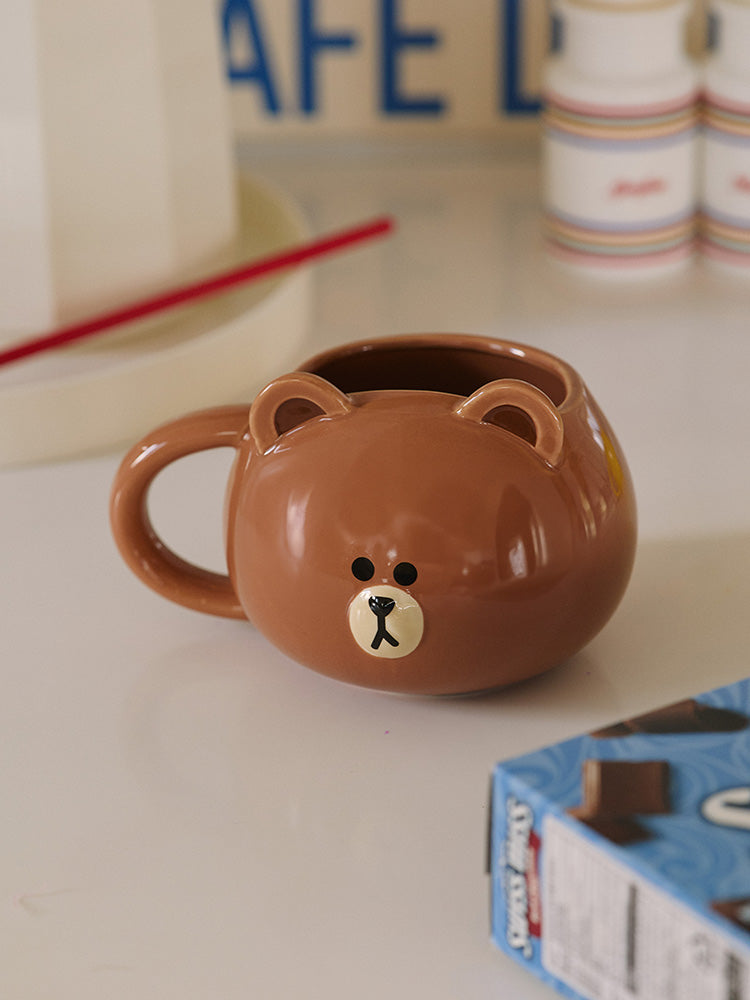 LINE FRIENDS HUG BROWN 3 Sculpted Mug