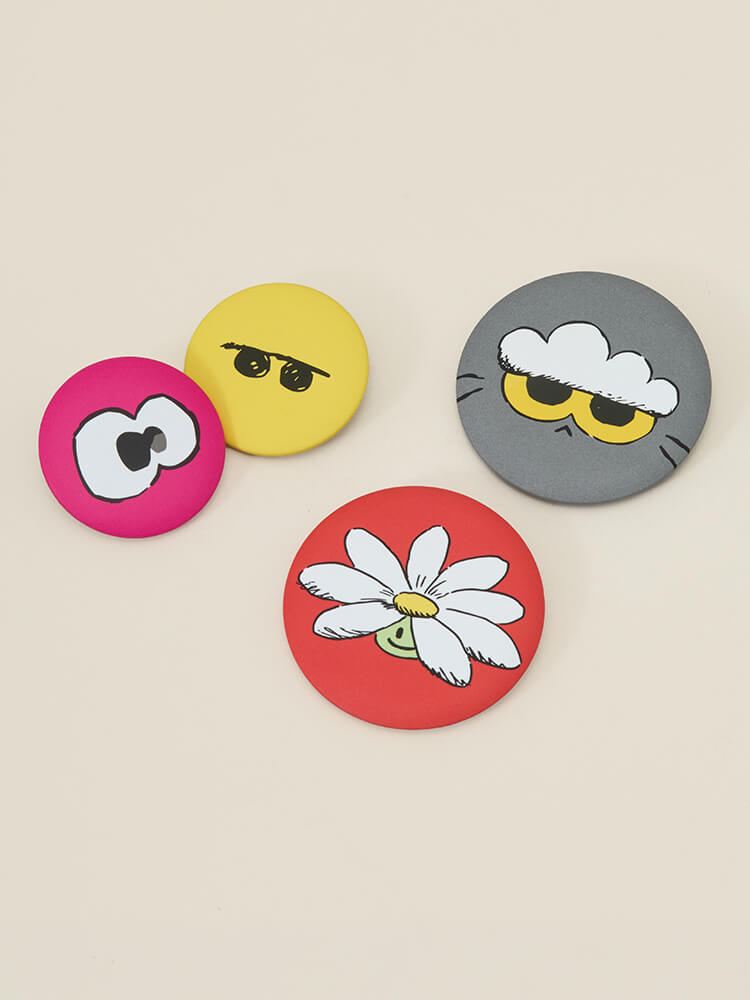 ZO&FRIENDS Pin Badge Set