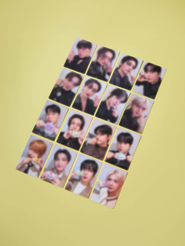 KMNZ KMN PHOTO CARD(random) 全種類セット MIGHTEEZ Wonder Room Random Trading Photo Card Set (2 Pcs) – LINE