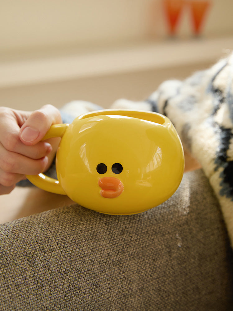 LINE FRIENDS HUG BROWN 3 Sculpted Mug