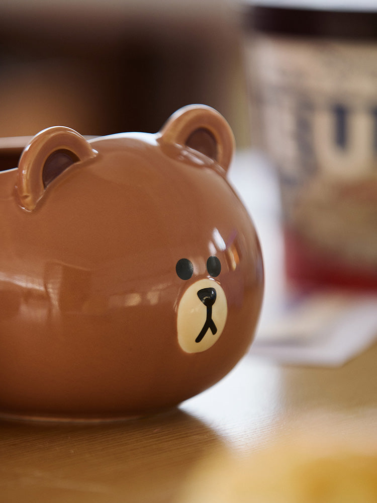 LINE FRIENDS HUG BROWN 3 Sculpted Mug