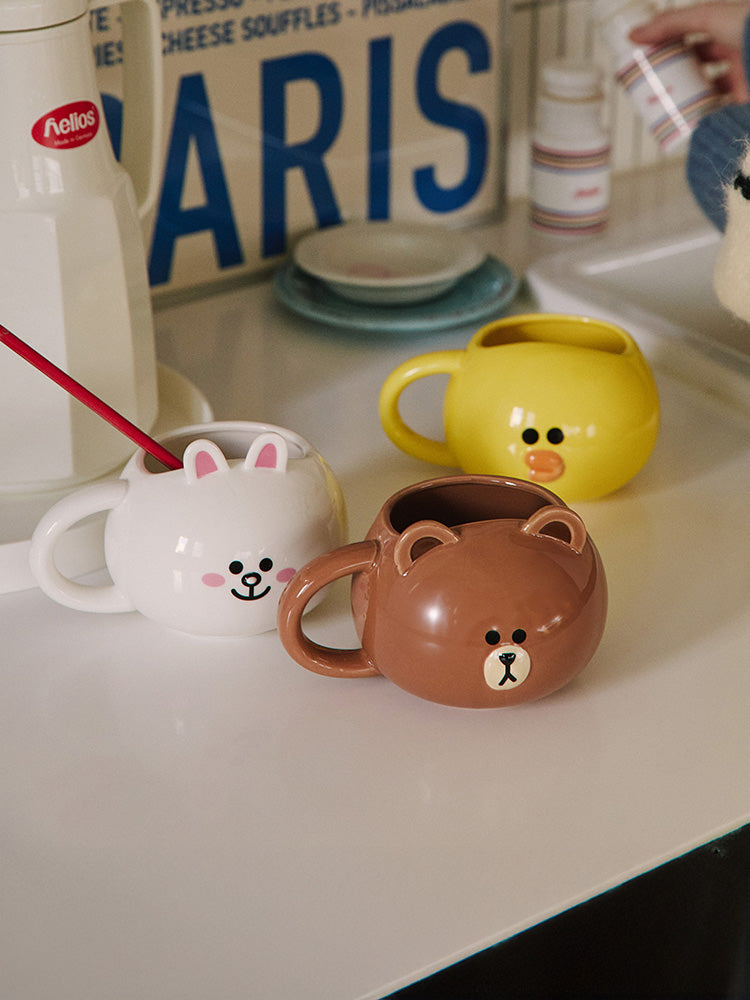 LINE FRIENDS HUG BROWN 3 Sculpted Mug