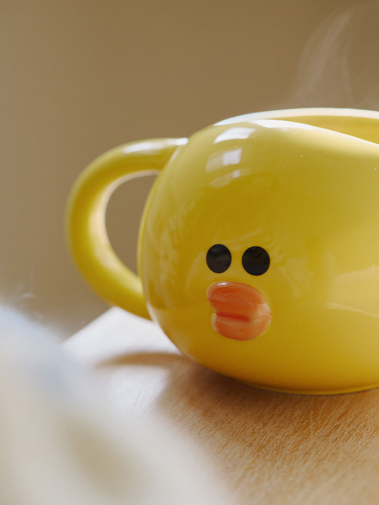 LINE FRIENDS HUG BROWN 3 Sculpted Mug