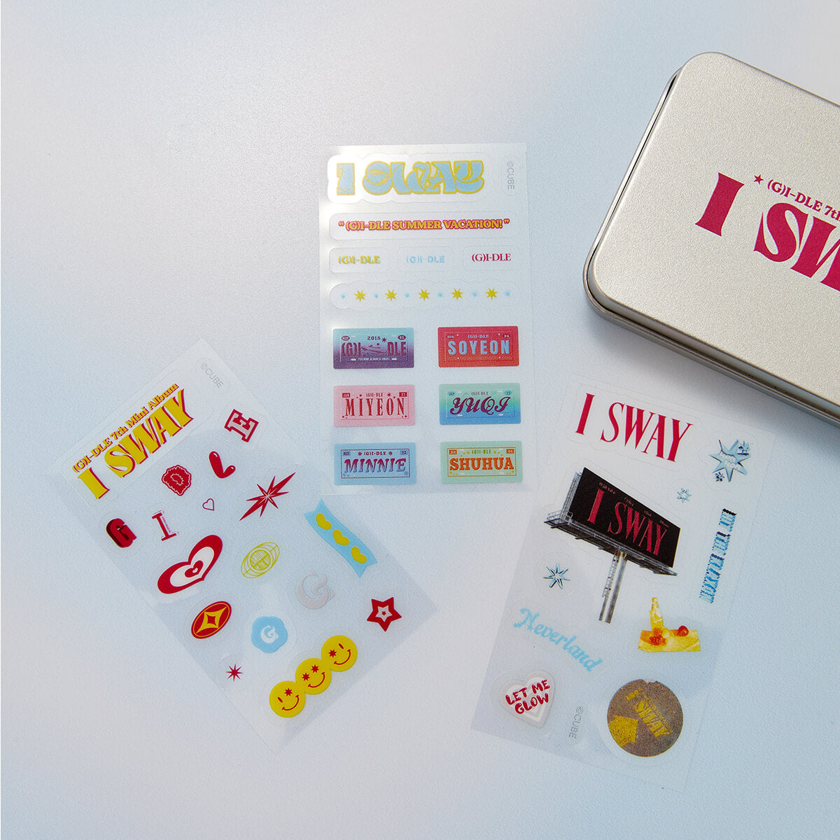 i-dle Tin Box Polaroid Set