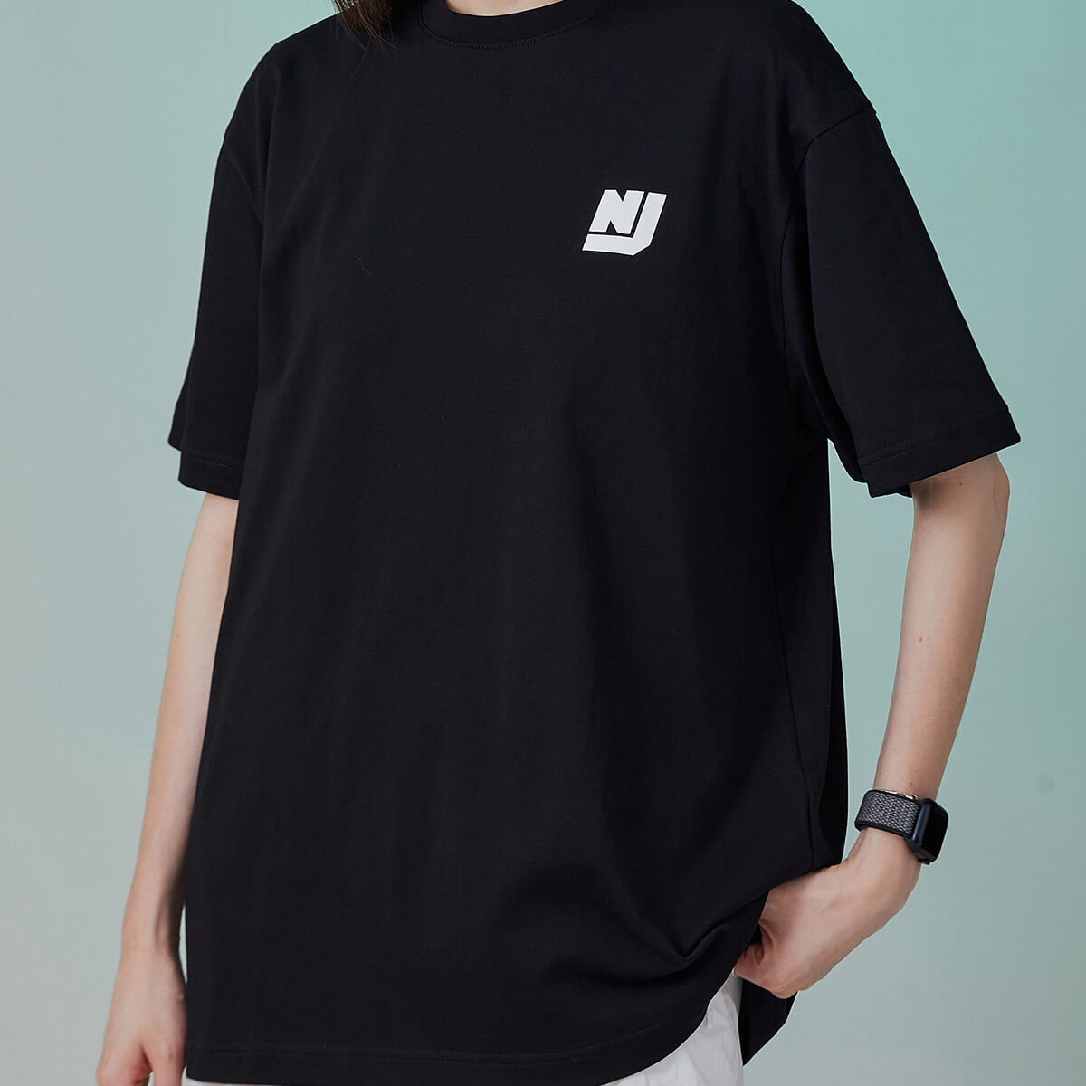 NewJeans How Sweet Logo T-Shirt Black – LINE FRIENDS_US