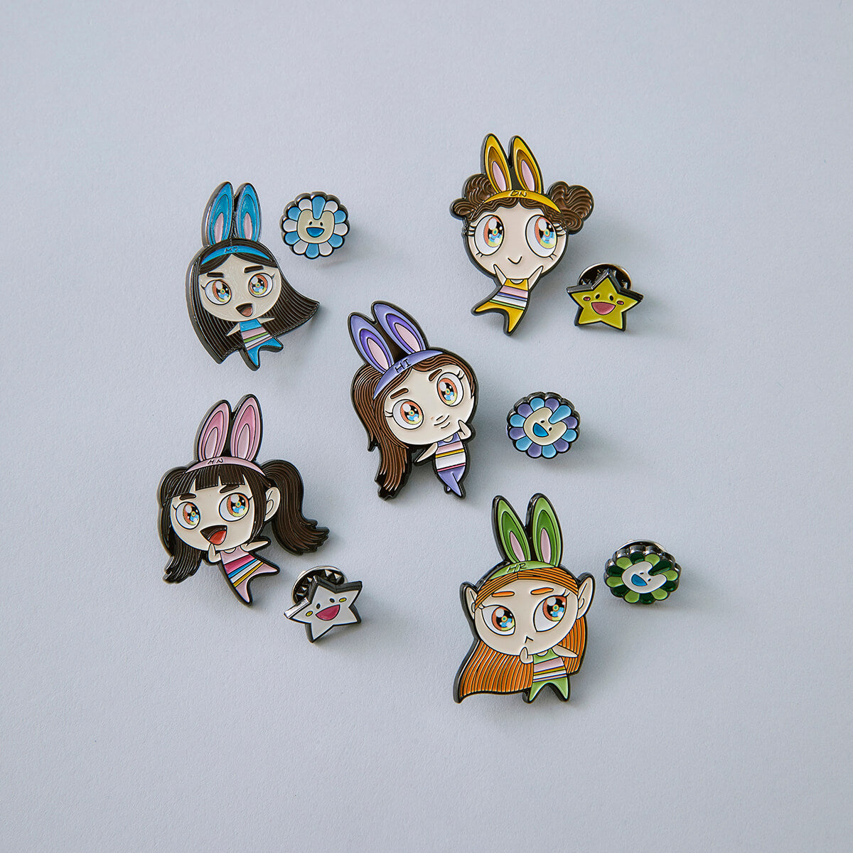 NewJeans x MURAKAMI Metal Pin Badge (MINJI)