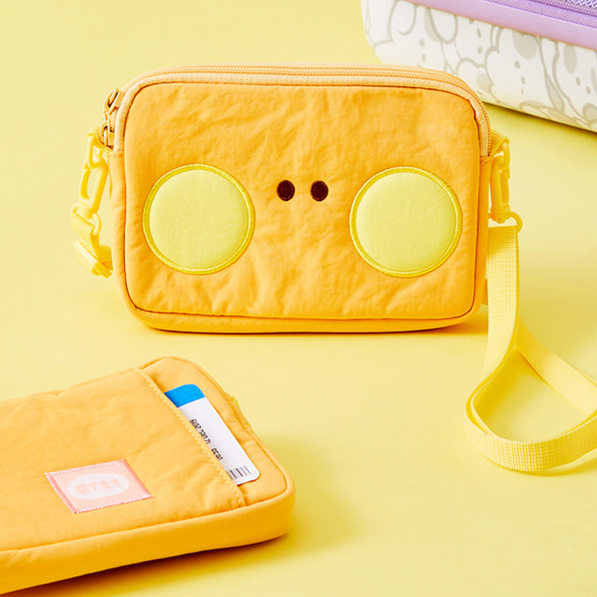 BT21 SHOOKY minini Travel Crossbody